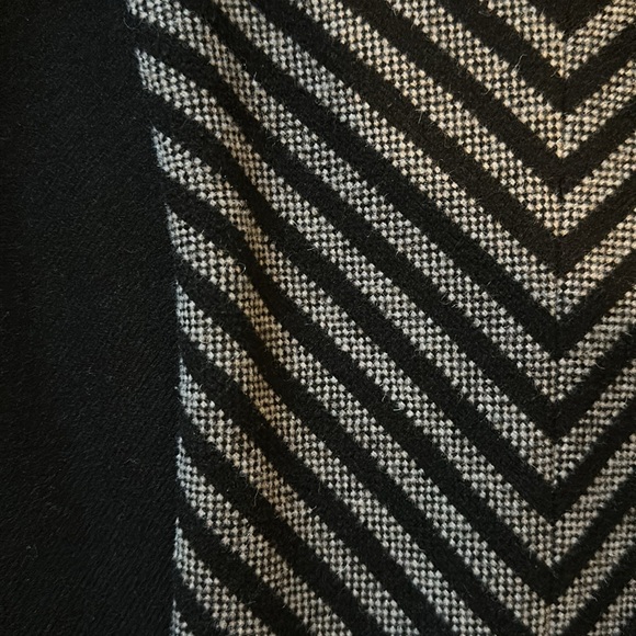 J. Crew dress with contrast front in wool blend black and Gray size 00 - Picture 3 of 11